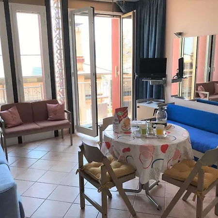 Lägenhet Dario In Con Piscina E Campi Da Tennis Ad Oggebbio