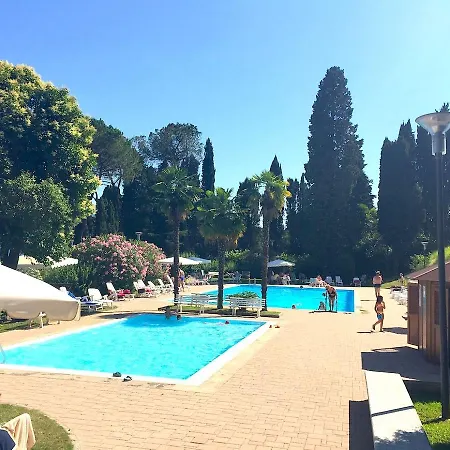Dario In Con Piscina E Campi Da Tennis Ad *